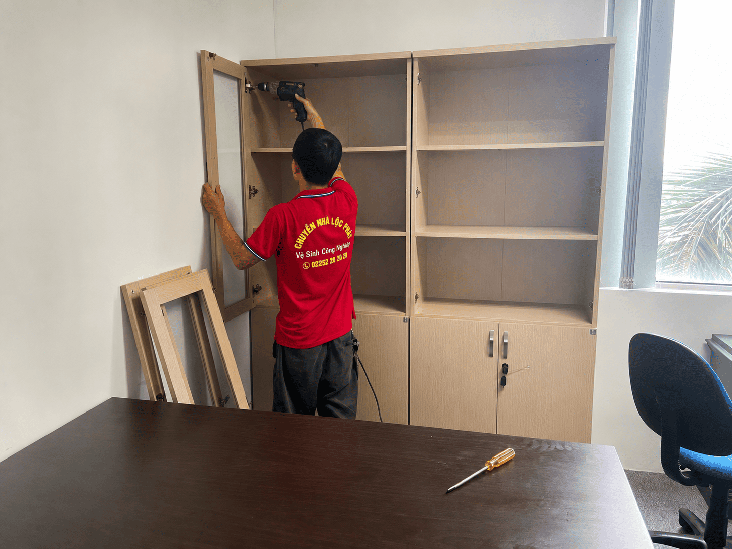 Hướng Dẫn Cách Tháo Tủ Gỗ Công Nghiệp